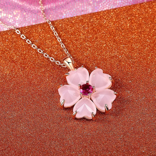Collane di fiori di rosa
